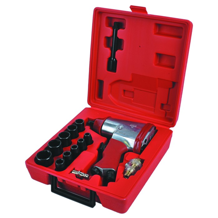 Пневмогайковерт с набором ELITECH 0704.012800