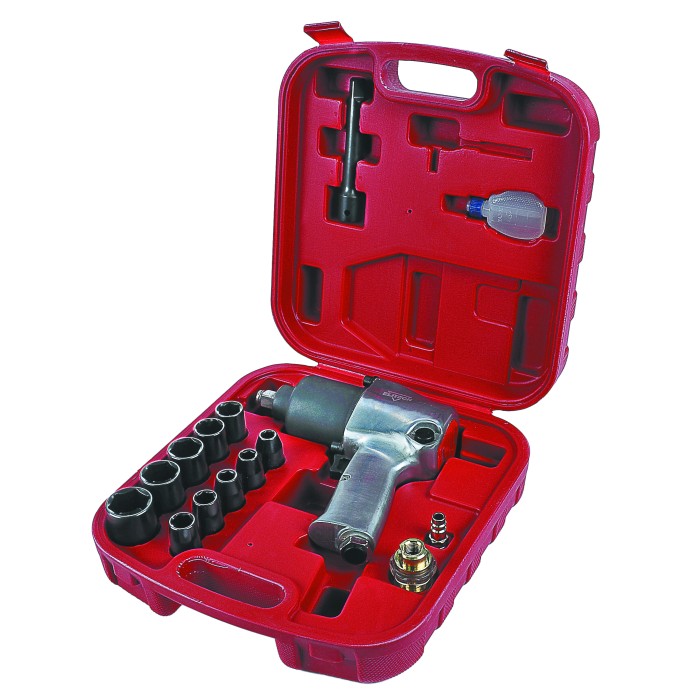 Пневмогайковерт с набором ELITECH 0704.013000