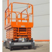 Несамоходный подъемник ножничного типа с питанием от аккумуляторов GROST Tower 500-9 (11м) (линейка без опций)