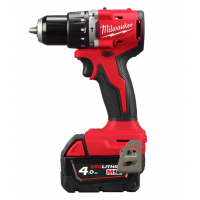 Аккумуляторная компактная ударная дрель-шуруповерт Milwaukee M18 BLPDRC-402C